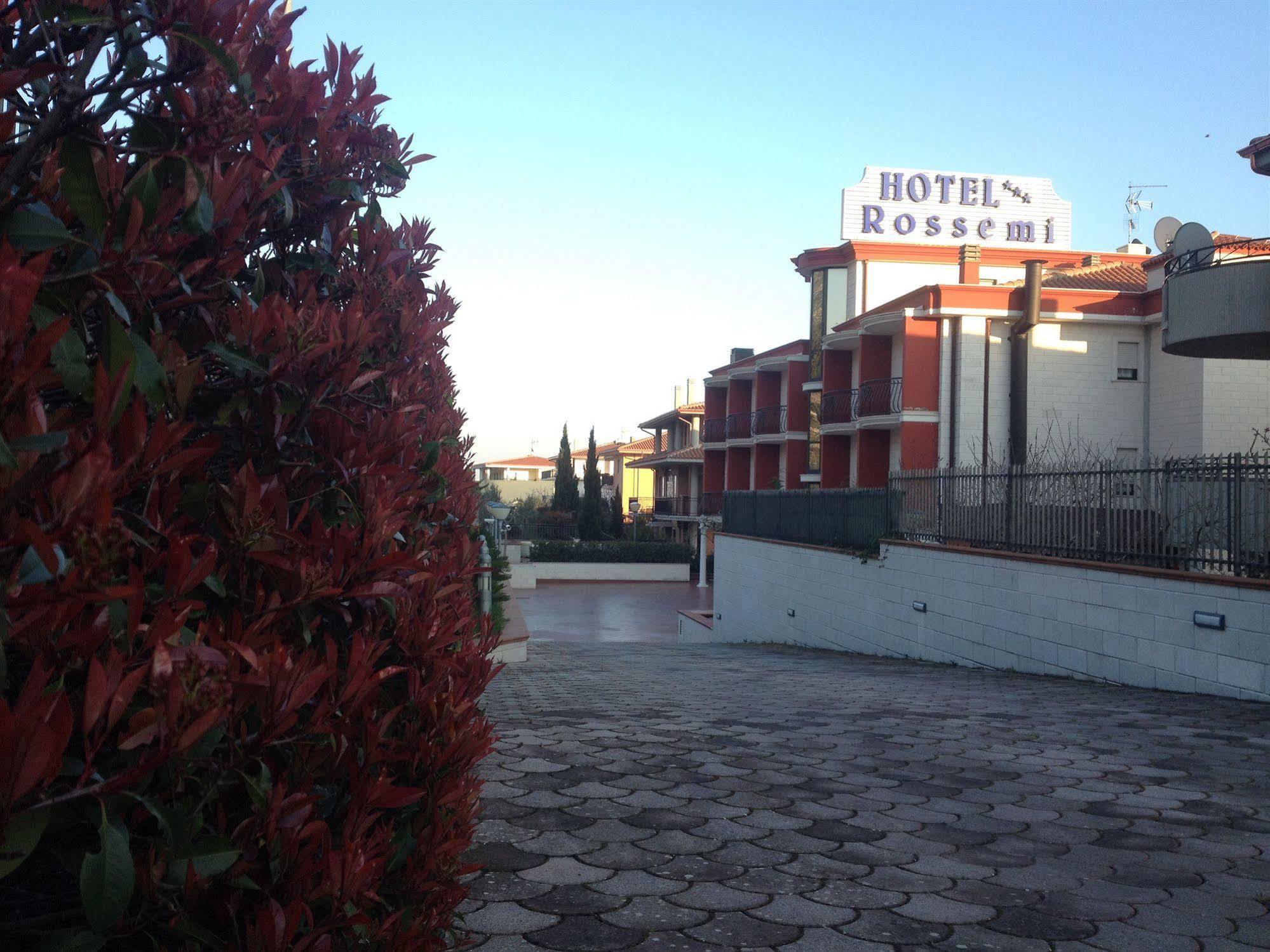 Hotel Ristorante Rossemi 산 조반니 로톤도 외부 사진