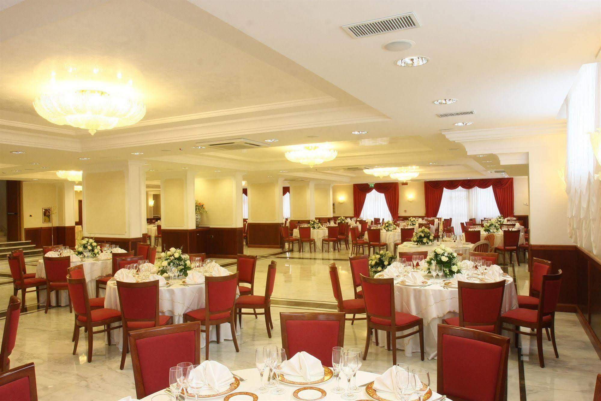 Hotel Ristorante Rossemi 산 조반니 로톤도 외부 사진