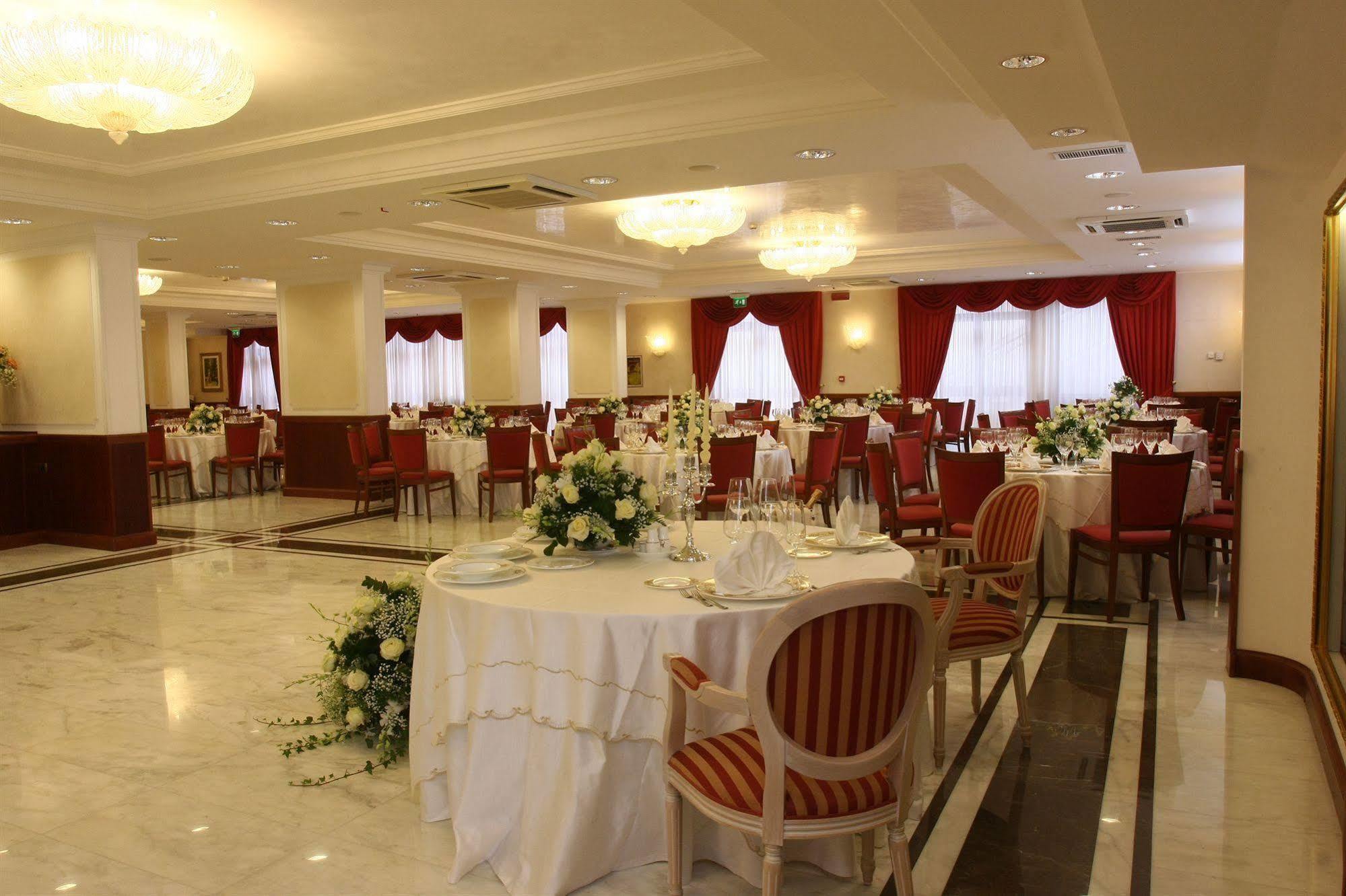Hotel Ristorante Rossemi 산 조반니 로톤도 외부 사진